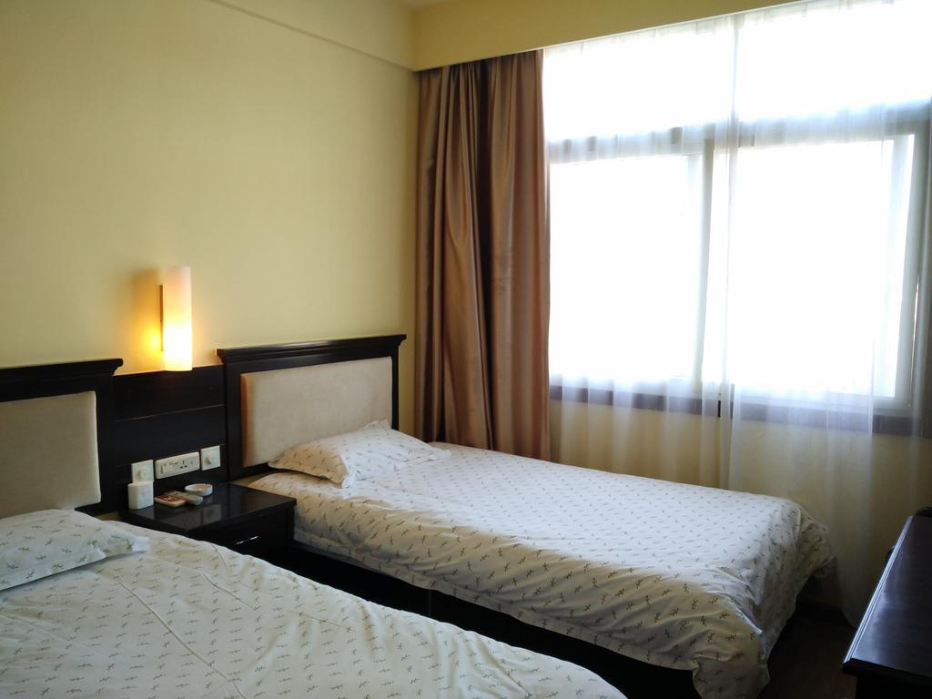 Wudang International Youth Hostel Danjiangkou Экстерьер фото