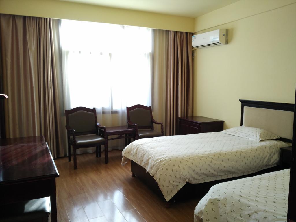 Wudang International Youth Hostel Danjiangkou Экстерьер фото