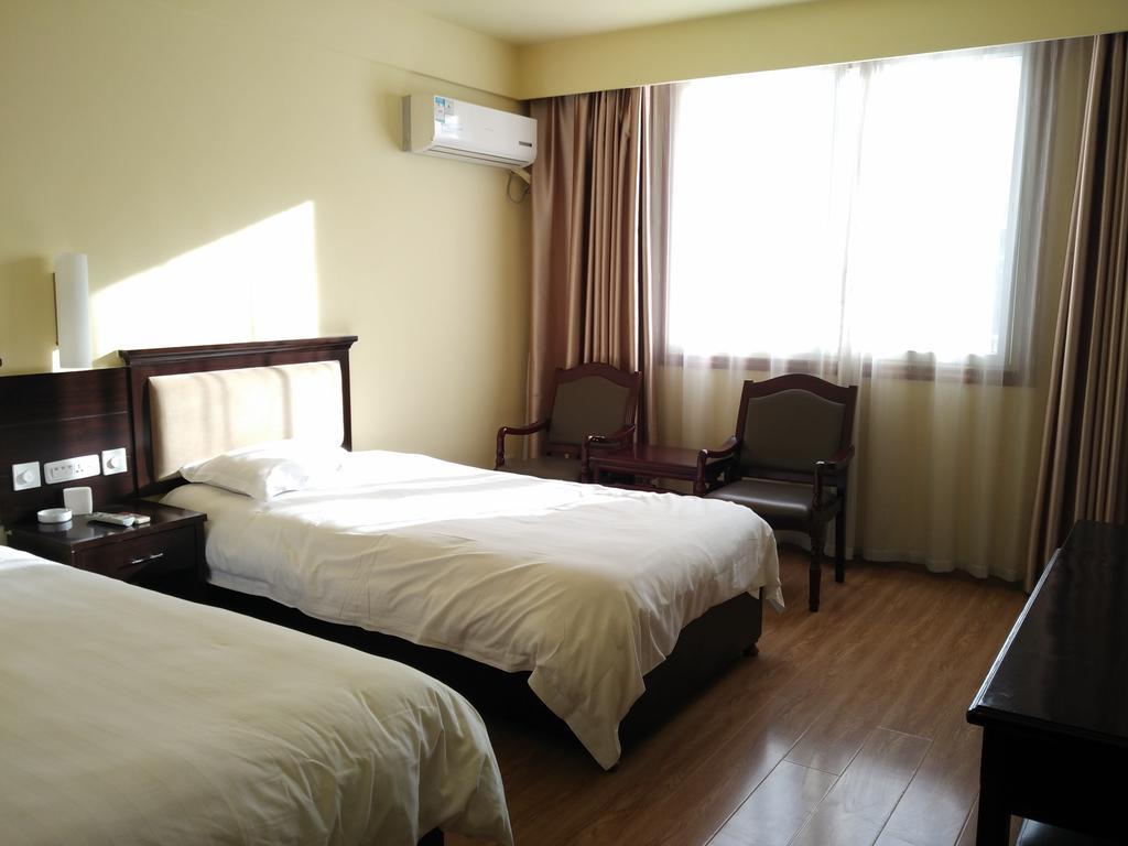Wudang International Youth Hostel Danjiangkou Экстерьер фото